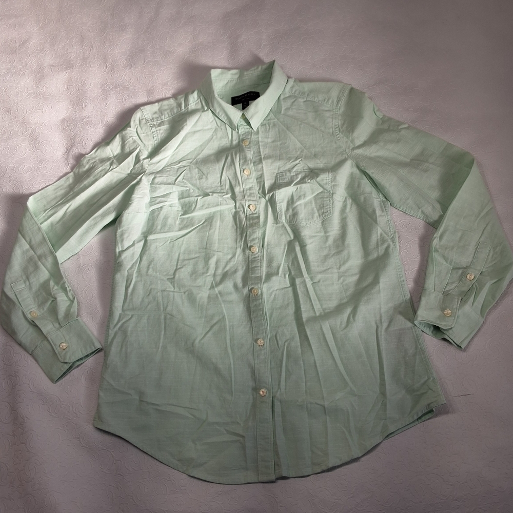 Banana Republic Long sleeve soft wash button down shirt mint green size M